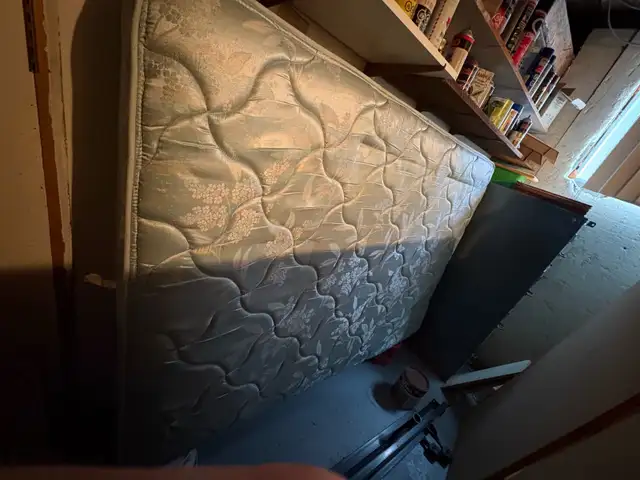 Matelas 54 pouces in Beds & Mattresses in Trois-Rivières - Image 2