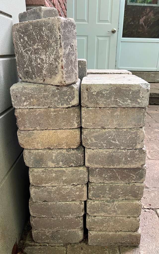 Patio / paver Stone in Patio & Garden Furniture in Markham / York Region