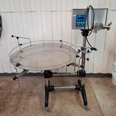 Table d’empotage Embouteilleuse Lyson, View more