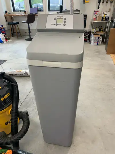 Whirlpool water softener 1year old. 30,000 grain. Selling because I changed to a different system wi...