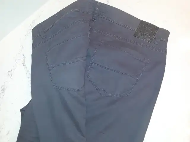 BRAX Jeans size 42/3463347539403777124
