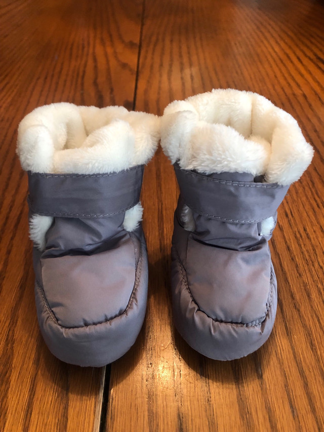 6-12 month warm winter boots | Other | North Bay | Kijiji