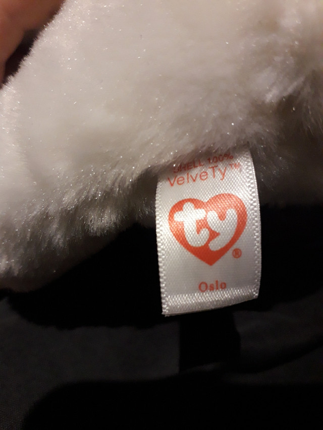 Ty Oslo Christmas polar bear beanie baby buddy in Toys & Games in Mississauga / Peel Region - Image 4