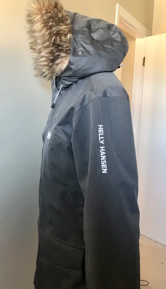 Helly Hansen Tech Grey XL Mens Warm Winter Jacket Hood Coat in Men's in Calgary - Image 4