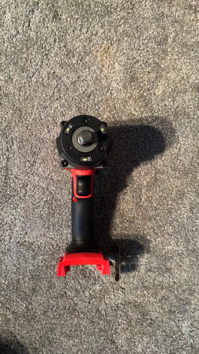Milwaukee M18 Sawzall in Power Tools in Kawartha Lakes - Image 4