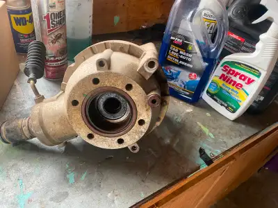 Front Diff For Traxter good Condition