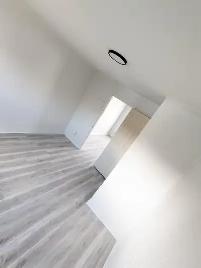 Bonjour, un de mes locataires doit démégager pour le premier septembre. Il s'agit d'un appartement 3...