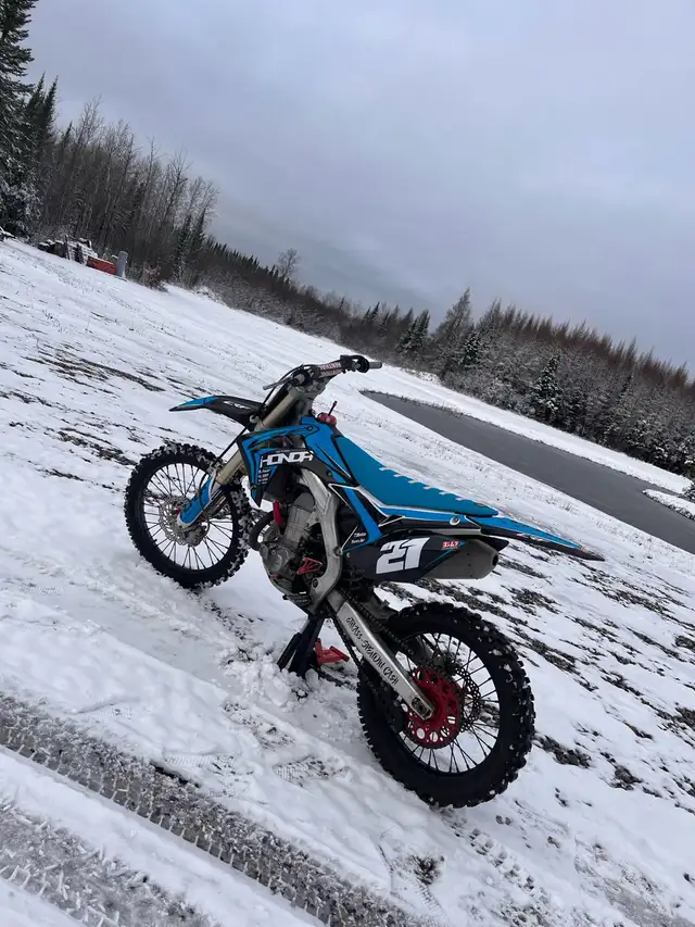 Honda CRF 450R 2013 in Dirt Bikes & Motocross in Kapuskasing - Image 2