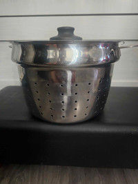 Pasta steamer with lid