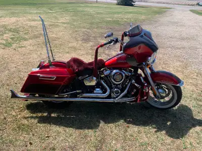 2018 'custom' Softail Deluxe, 30080kms, Reckless Motorcycle oversized batwing fairing with Rockford...