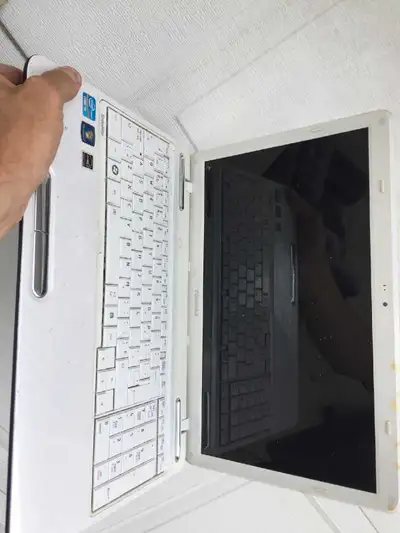 Toshiba Satellite Labtop, View more