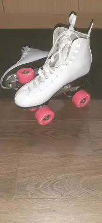 Roller skates. Size 8