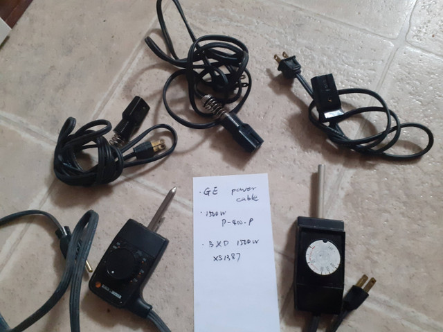 kitchen appliances Power Cord / meat Thermometer in Other in Calgary