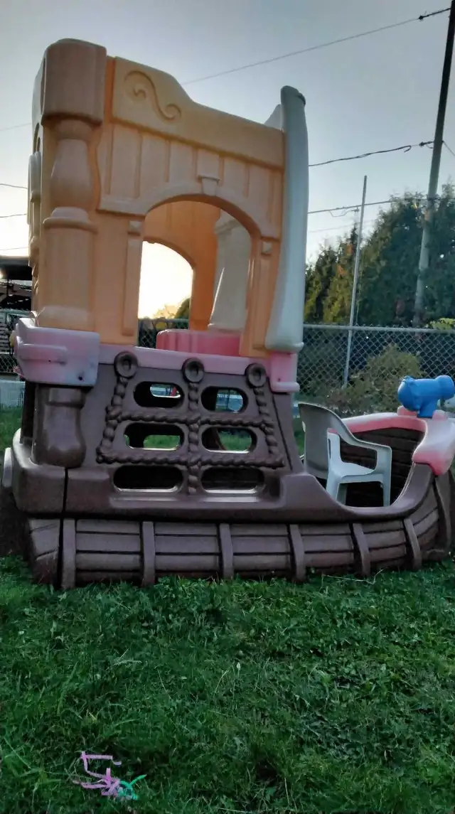 Little Tikes Boat