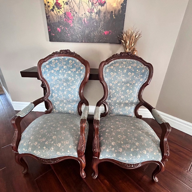 Chairs for sale in Chairs & Recliners in Kitchener / Waterloo