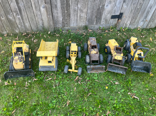 Antique & Vintage Tonka Toy, Truck, Bulldozer, Grader, Payloader in Arts & Collectibles in North Bay