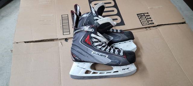 Hocket Skates (several sizes) Post 2 of 2 in Hockey in Ottawa - Image 3