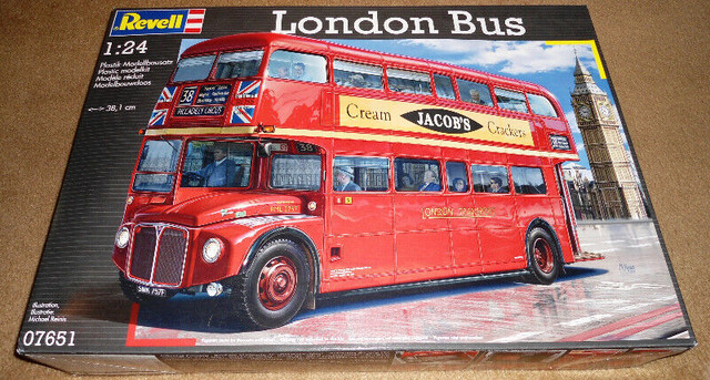 Revell Germany 1/24 London Bus in Toys & Games in Richmond