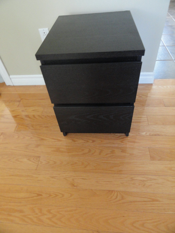 Commode Ikea Malm / 2 tiroirs / voir détails et photos Commodes et
