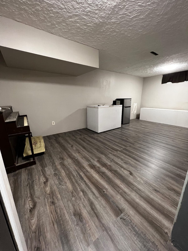 Basement for rent in Room Rentals & Roommates in Winnipeg - Image 2