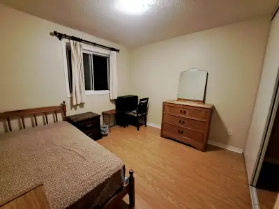 Bridlewood area Inclusive. Clean and Quiet, No Perfume, No Kids, No Smoking, No Drugs, No Pets House...