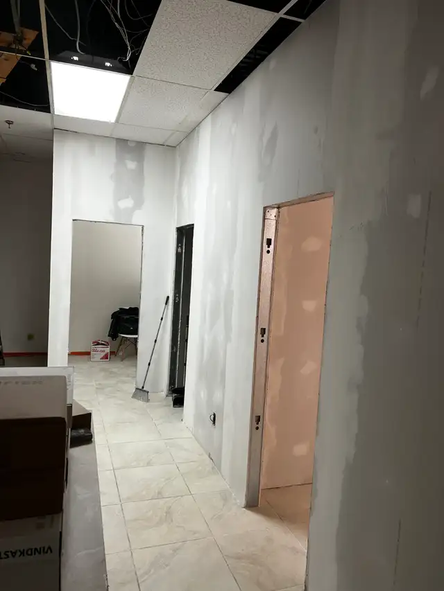 general contractor/ handyman in Renovations, General Contracting & Handyman in Mississauga / Peel Region - Image 7