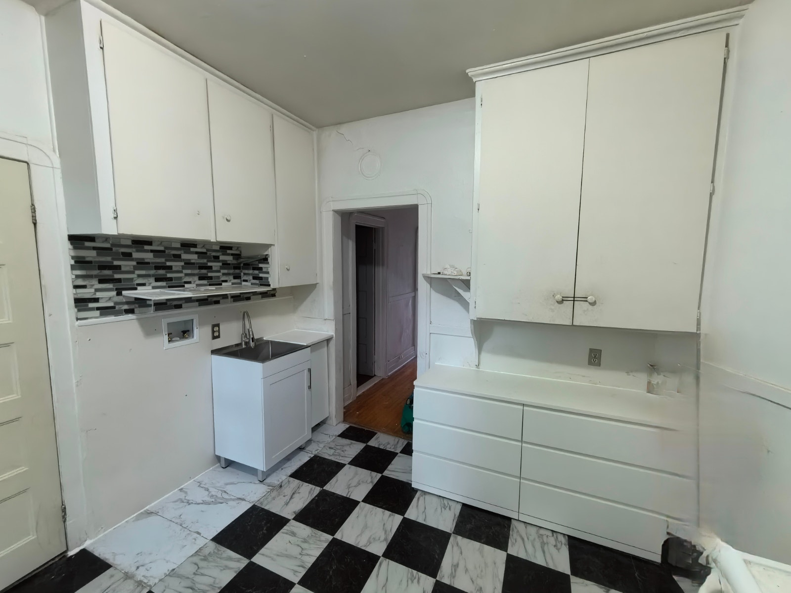 2e Avenue — photo 1