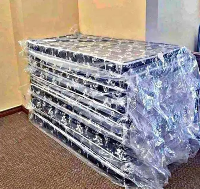 BRAND NEW SEALED BOX FOLDING BED/ MATTRESS  in Beds & Mattresses in Mississauga / Peel Region - Image 4