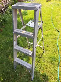 4' step ladder 