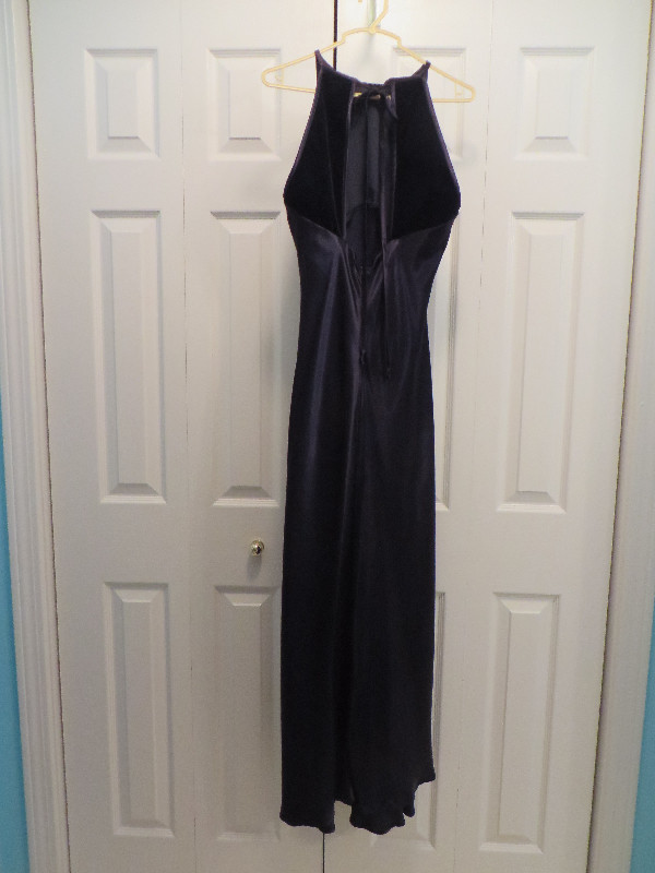 Prom dress or fancy evening wear. in Women's - Dresses & Skirts in Fredericton - Image 2