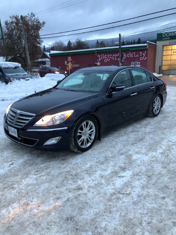 2013 hyundai genesis Cars & Trucks Revelstoke Kijiji