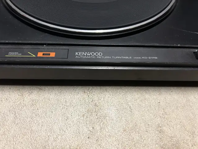 kenwood turntable KD-21RB with cartridge in Stereo Systems & Home Theatre in Mississauga / Peel Region - Image 4