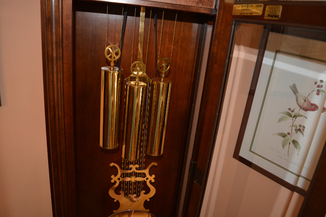 Howard Millar Grandfather Clock in Home Décor & Accents in Kingston - Image 4