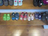 Chaussures enfants  41/2 et + bottes-souliers- sandales patins