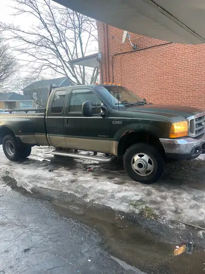 2000 Ford F350 Superduty pick up with 7.3 litre diesel engine power windows doors seats etc comes wi...