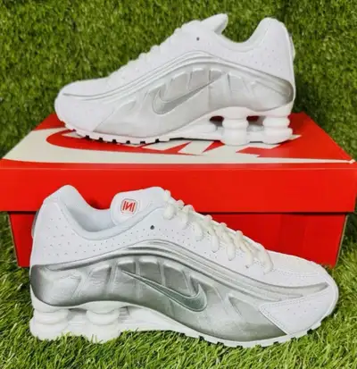 NIKE SHOX R4 WOMEN SZ 7 BRAND NEW IN BOX, View more