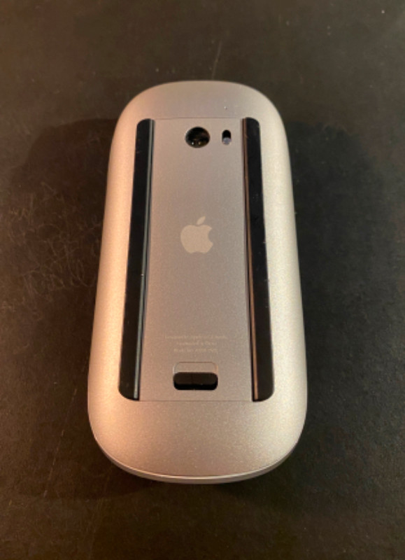Genuine Apple Magic Mouse (A1296) in Mice, Keyboards & Webcams in Windsor Region - Image 2