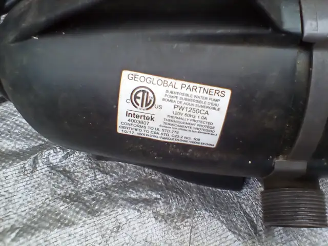 Pond pump62864743686146121