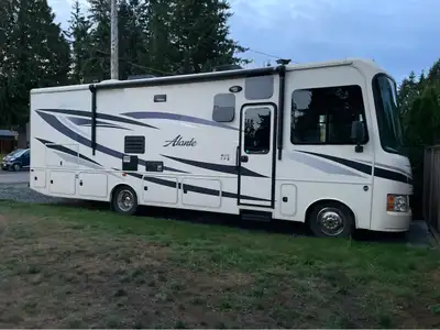 2016 Jayco Alante 31V Sleeps: 8 36,000 miles Upgraded suspension system with Koni Shocks (all around...