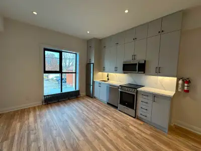 Experience brand new modern luxury living in the heart of Hamilton. Low rise boutique building locat...
