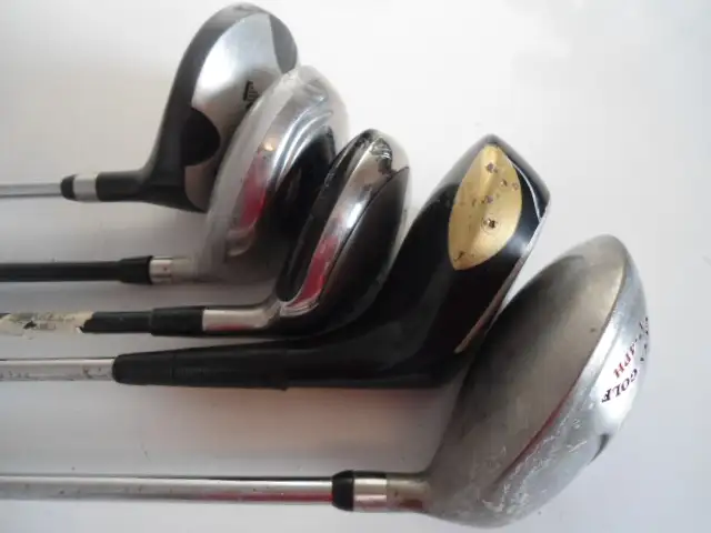 FIVE RIGHT HANDED GOLF CLUBS in Golf in Sudbury - Image 7