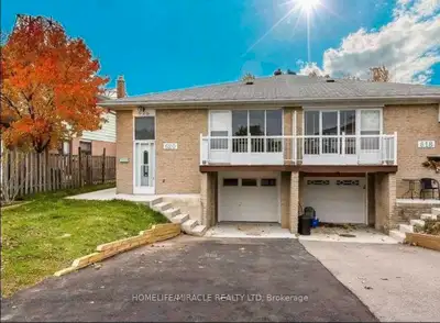 2 BEDROOM WALKOUT BASEMENT, SEPARATE ENTRANCE, LAUNDRY AVAILABLE