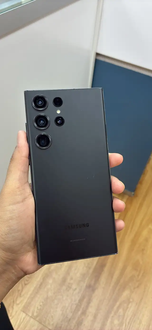 Samsung S23 Ultra 256GB black in Cell Phones in Mississauga / Peel Region - Image 4