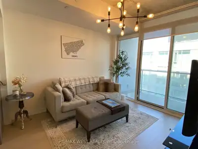 15 Baseball Place - Leslieville condo for lease - with parking