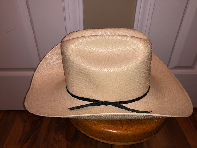 Vintage 90's Larry Mahan Milano Ridgetop Cowboy Hat Size 7 with in Men's in Sunshine Coast