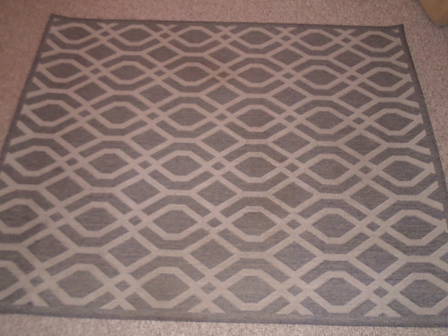 Geometric patterned indoor/outdoor rug in Rugs, Carpets & Runners in Moose Jaw