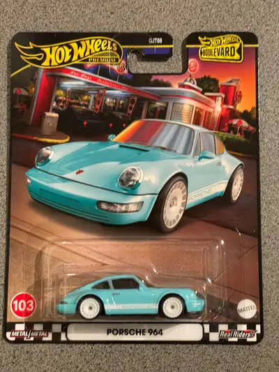 1 available Japanese sticker at the back Not available in Canada