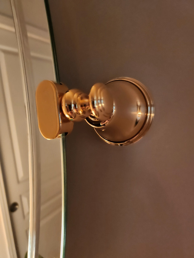 Miroir ornemental oval dans Décoration intérieure et accessoires  à Laval/Rive Nord - Image 2