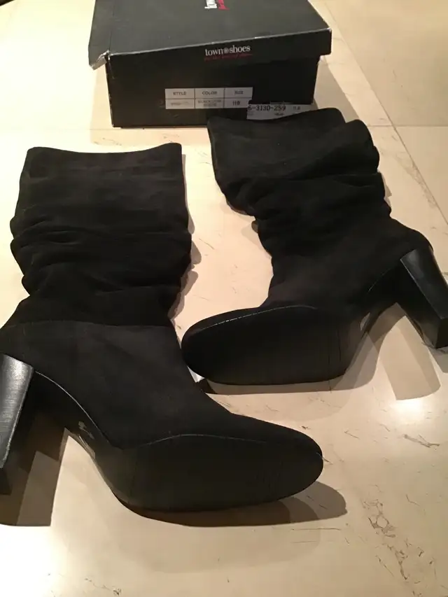  Women’s slouch knee-high suede boots  in Women's - Shoes in Markham / York Region - Image 2