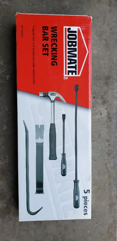 WRECKING BAR SET 5Pieces. -NEW- Only $15